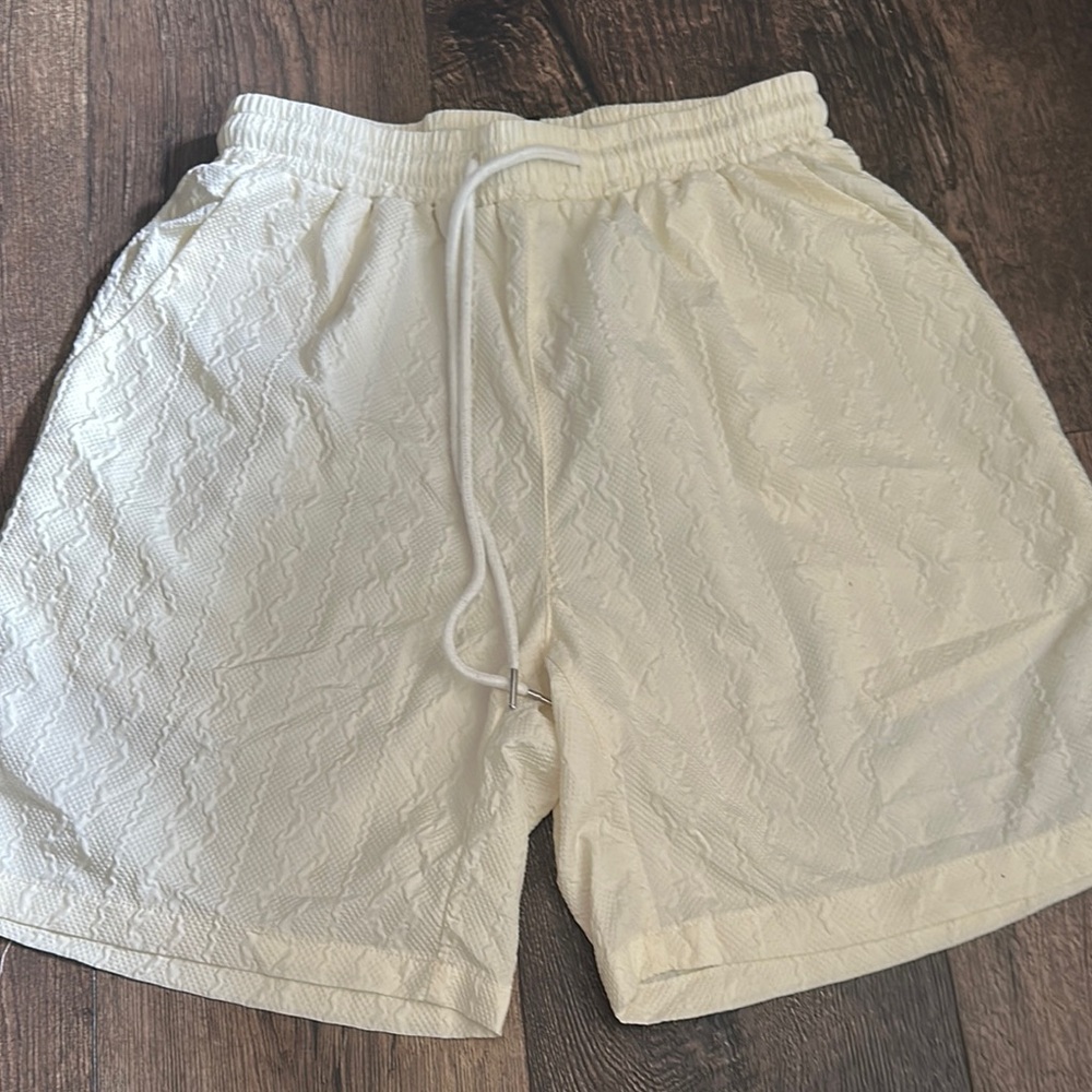 SHEIN Cream Athletic Shorts with Elastic Waistband